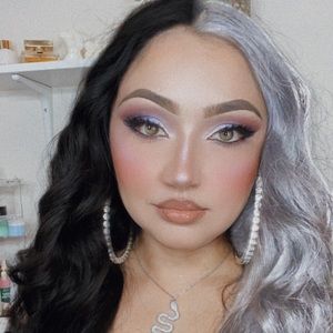 Meet your Posher, Fabiola